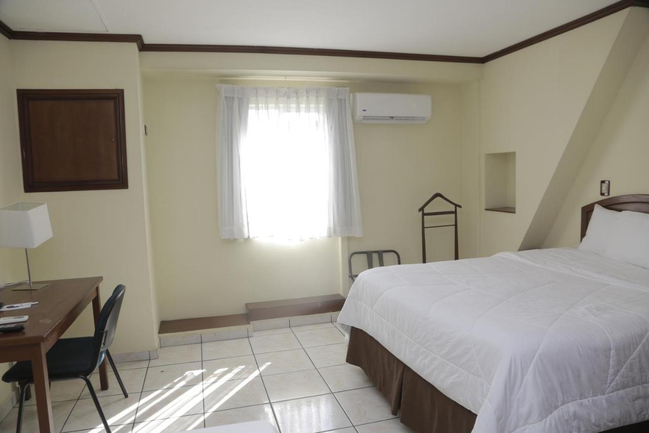 Hotel Gardenia Inn San Salvador Exterior foto